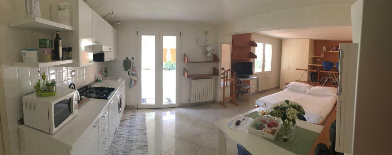 Appartamento Degli Ulivi 圣雷默 外观 照片